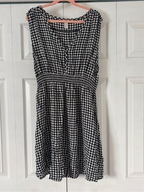 Black & White Gingham Sleeveless Dress